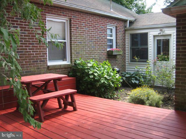 1701 Buttercup Road Lancaster, PA 17602 - Photo 7 of 16 Gallery Image 7
