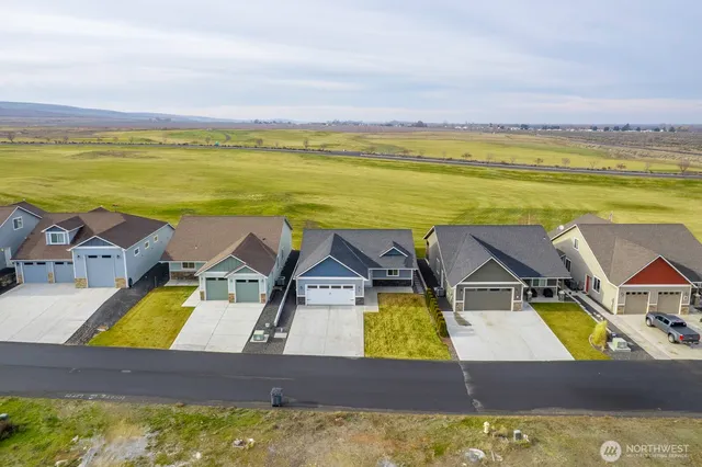 $319,900 | 6549 Highway 262, Unit 5, Othello, WA 99344