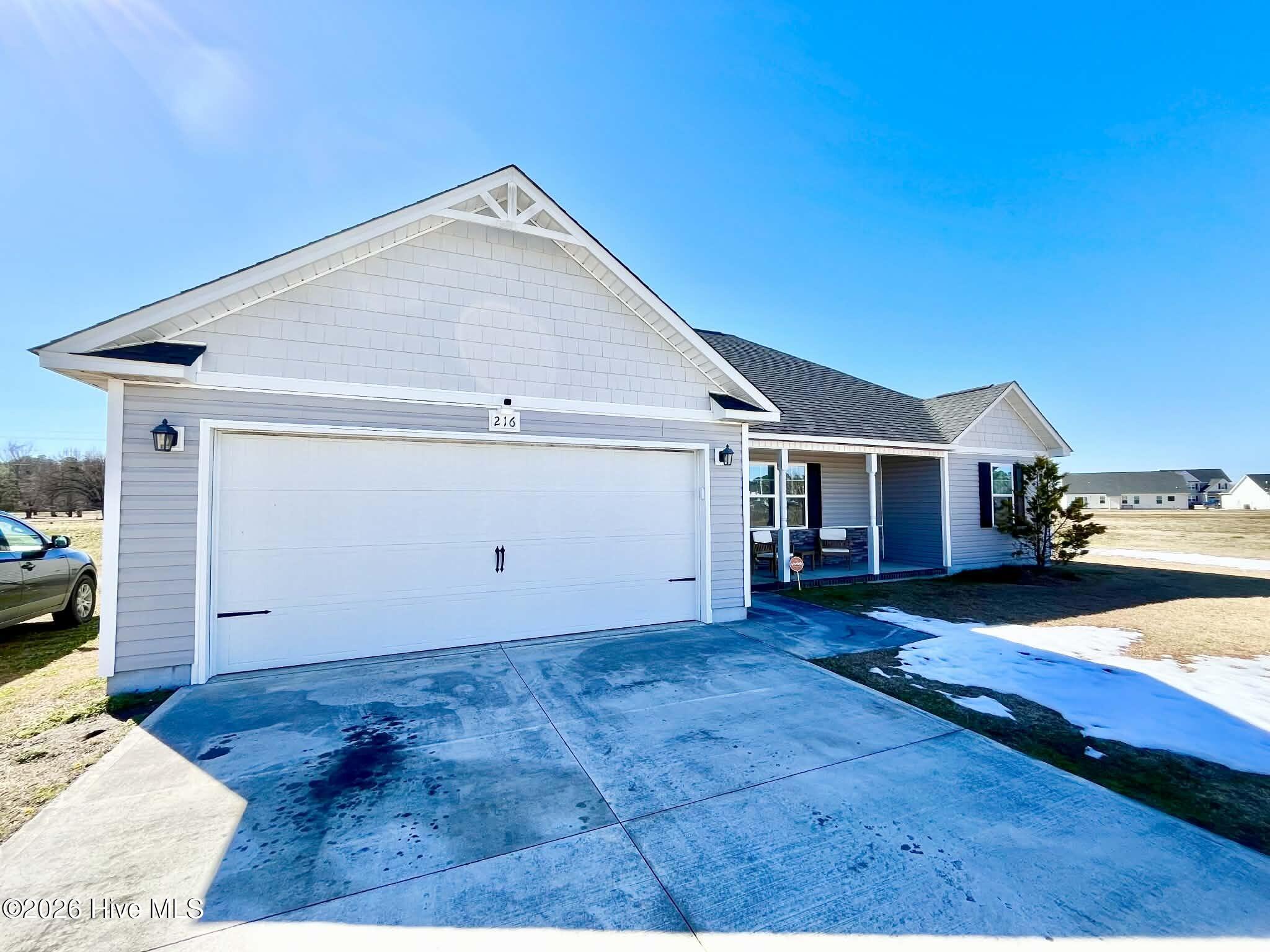 216 Trophy Ridge Drive Richlands, NC 28574 - Photo 11 of 14 5b49e37b-7a62-4488-8e33-4dbaf7d84fb9