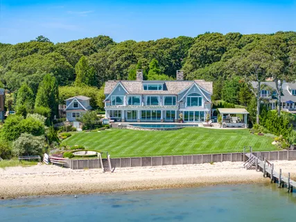 $21,950,000 | 51 Mashomuck Drive, Sag Harbor, NY 11963