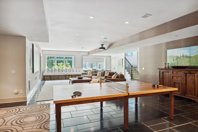 $21,950,000 | 51 Mashomuck Drive, Sag Harbor, NY 11963