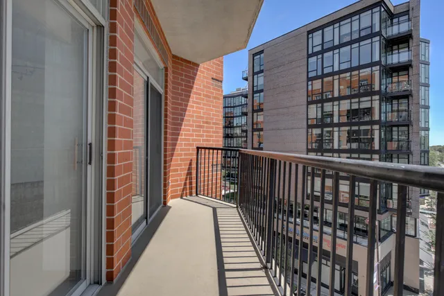 $3,000 | 515 Main Street, Unit 509, Evanston, IL 60202