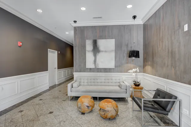 $3,000 | 515 Main Street, Unit 509, Evanston, IL 60202