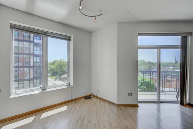 $3,000 | 515 Main Street, Unit 509, Evanston, IL 60202