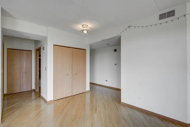 $3,000 | 515 Main Street, Unit 509, Evanston, IL 60202