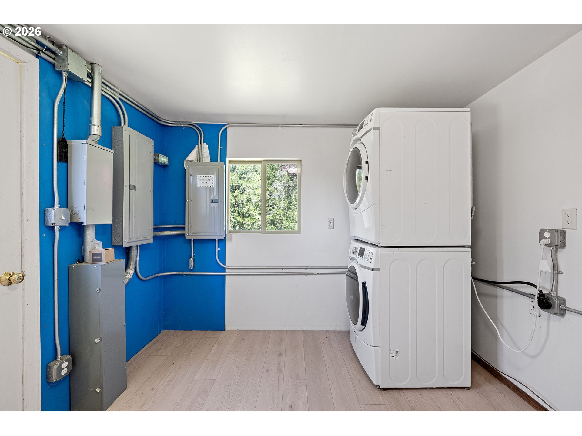 77521 Brock Road Oakridge, OR 97463 - Photo 16 of 48 a kitchen with a refrigerator and a refrigerator