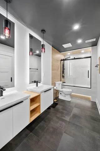 $925,000 | 221 Olesen Drive, Naperville, IL 60540