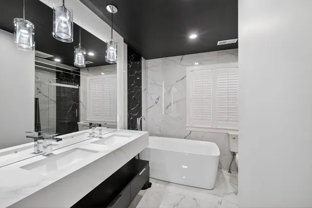 $925,000 | 221 Olesen Drive, Naperville, IL 60540