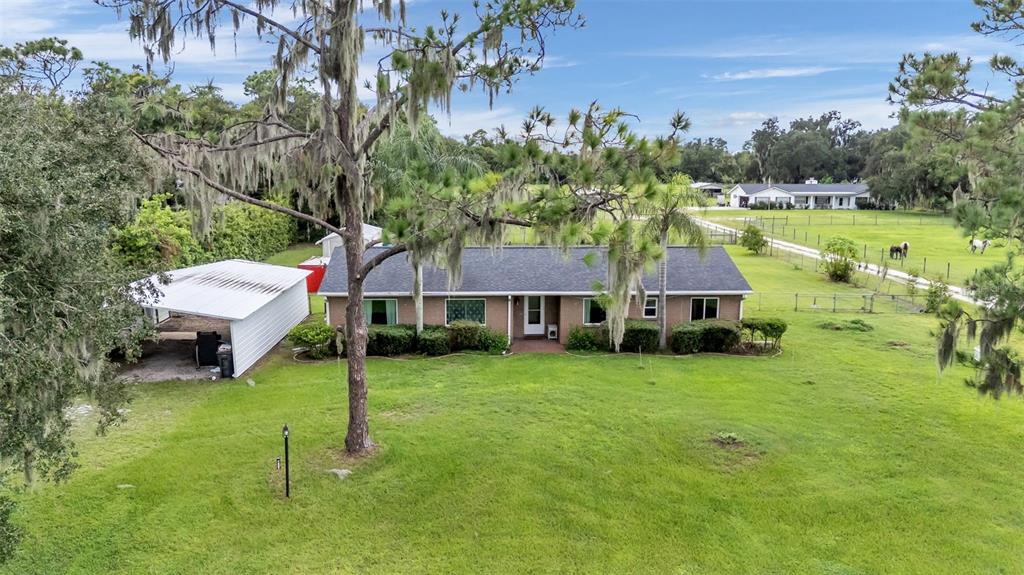 2742 Dad Weldon Road Dover, FL 33527 - Photo 10 of 27 Gallery Image 10