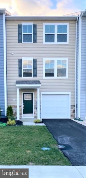 112 Cecily Way Ranson, WV 25438 - Photo 1 of 13