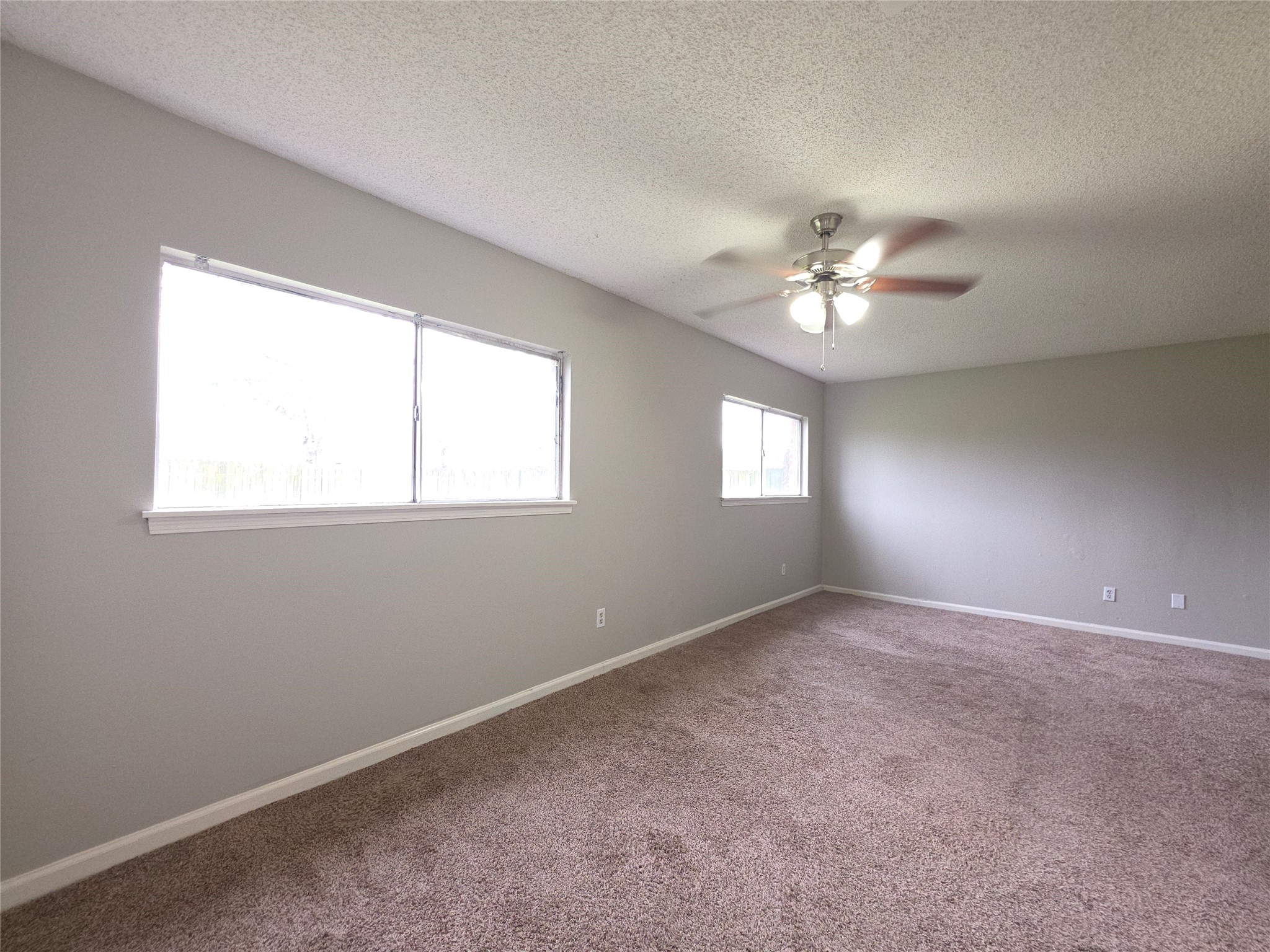 9814 Kiwi Lane Conroe, TX 77385 - Photo 10 of 13