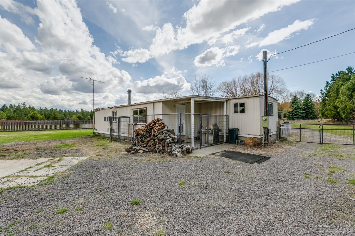 19210 Shoshone Road Bend, OR 97702 - Photo 12 of 21 Additional Photo