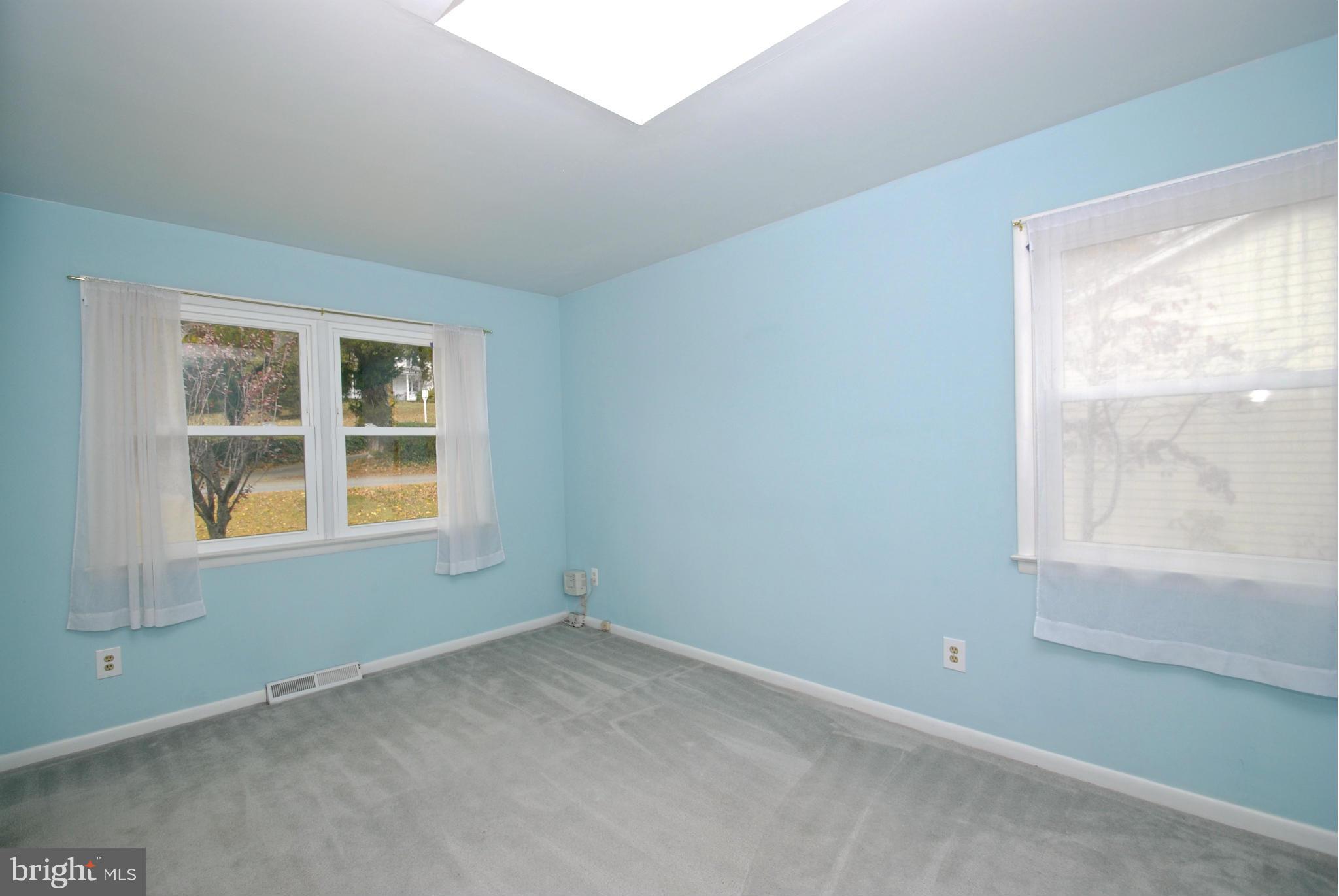 533 Wilson Road Annapolis, MD 21401 - Photo 8 of 21 2nd bedroom features a skylight!