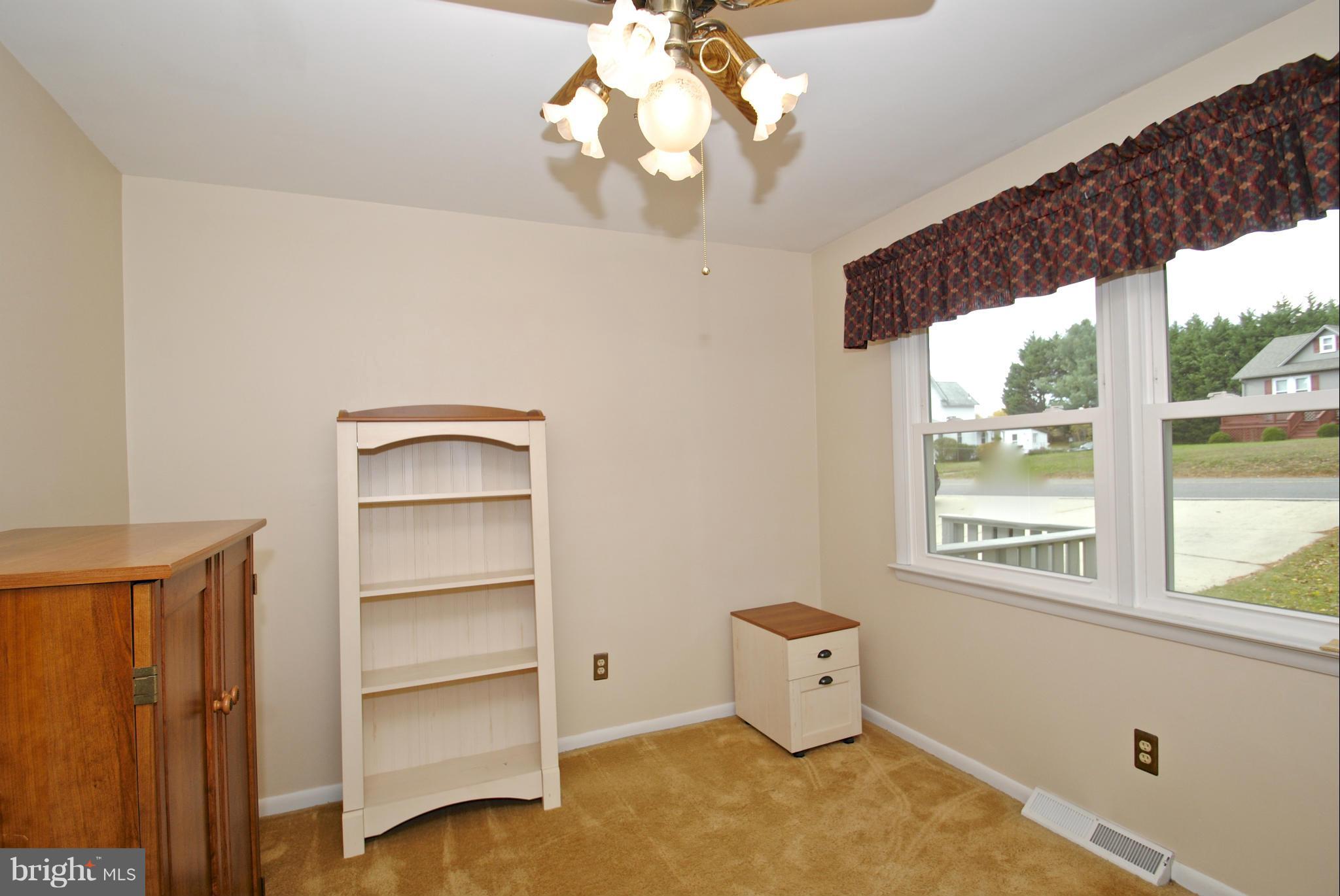 533 Wilson Road Annapolis, MD 21401 - Photo 9 of 21 3rd bedroom on main level!