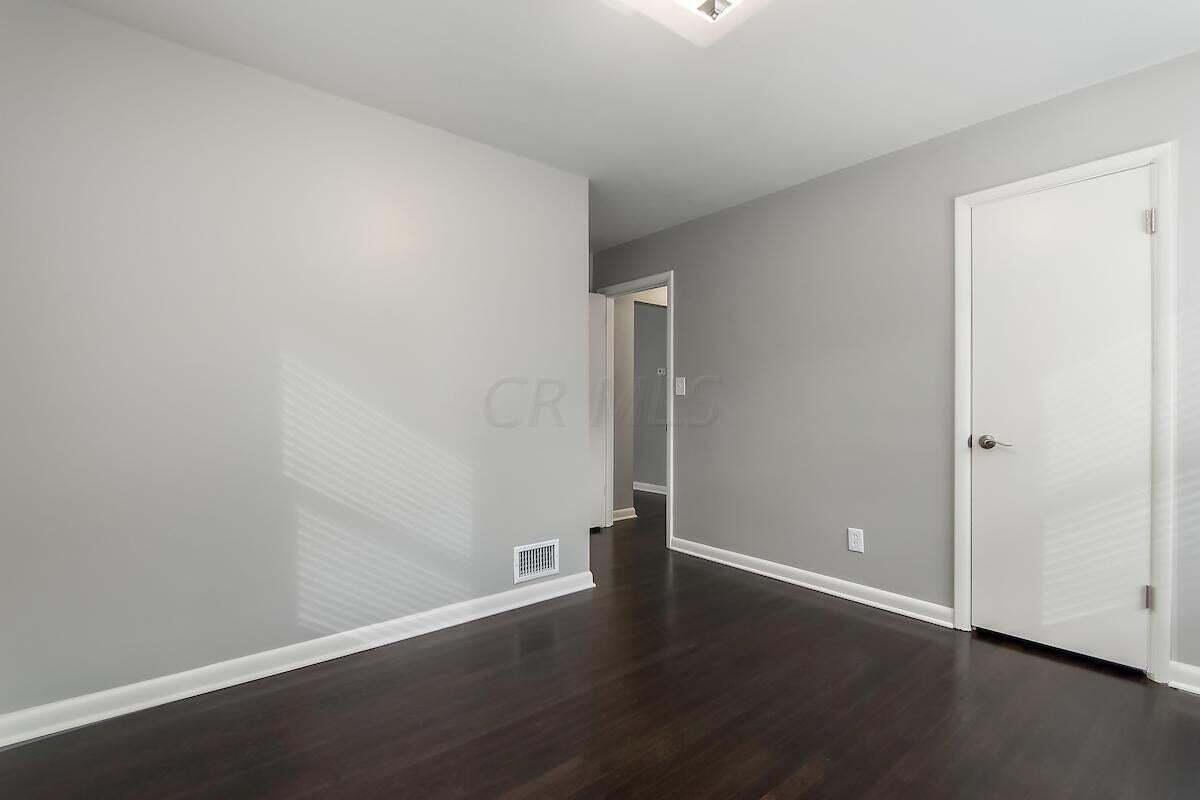 2242 Wickliffe Road Columbus, OH 43221 - Photo 30 of 41 20181031164200624576000000-o