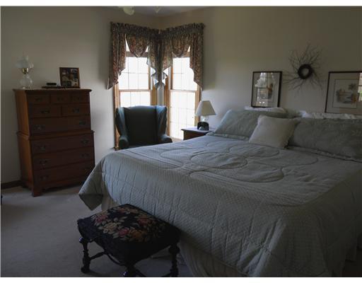 9119 Willoughby Road Pittsburgh, PA 15237 - Photo 5 of 8 Master Bedroom. The Master Bedroom Suite offers luxury and comfort. Relax in the Jacuzzi in the spacious Bath Room .