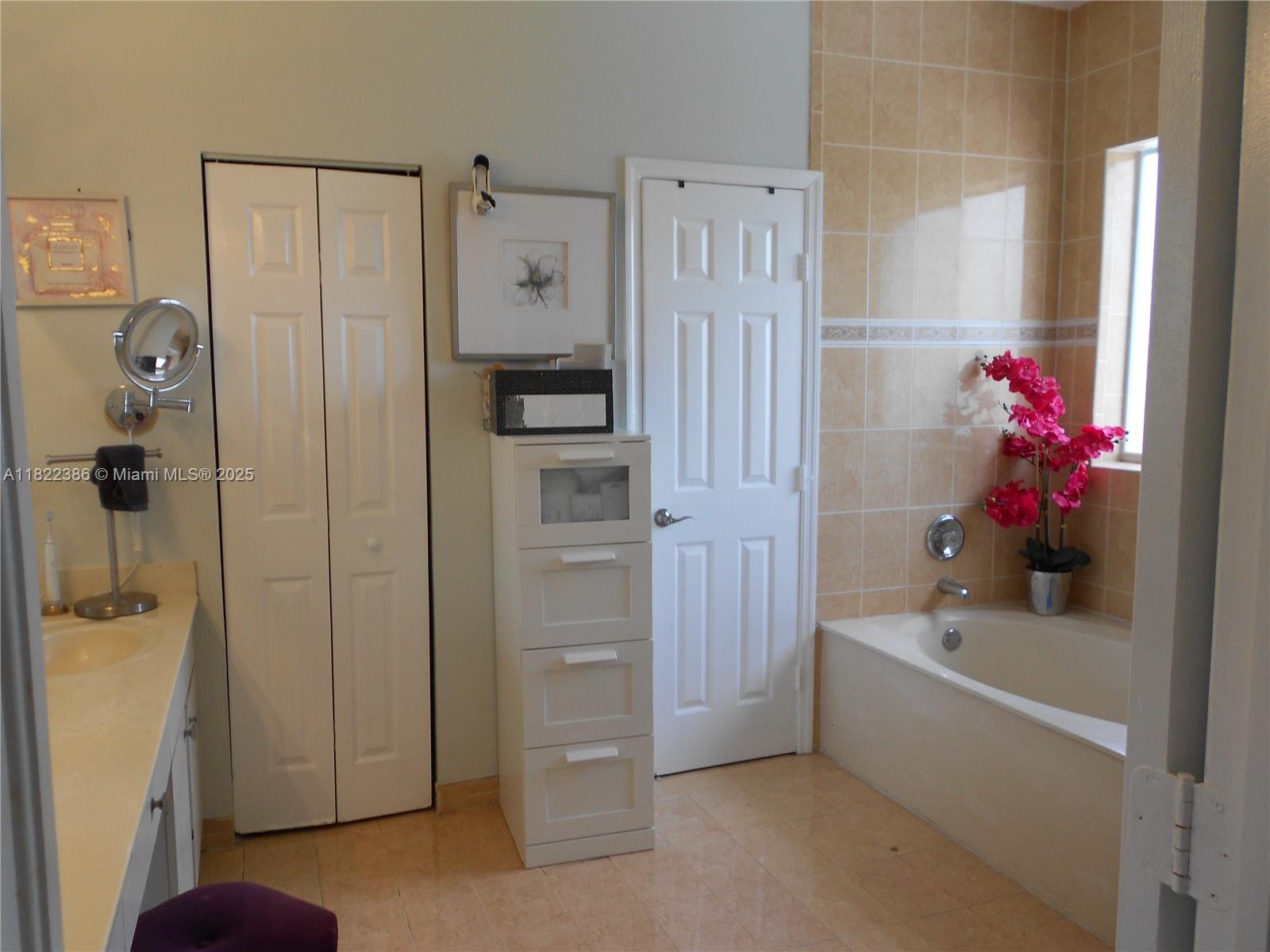 12940 Southwest 142nd Terrace Miami, FL 33186 - Photo 15 of 36