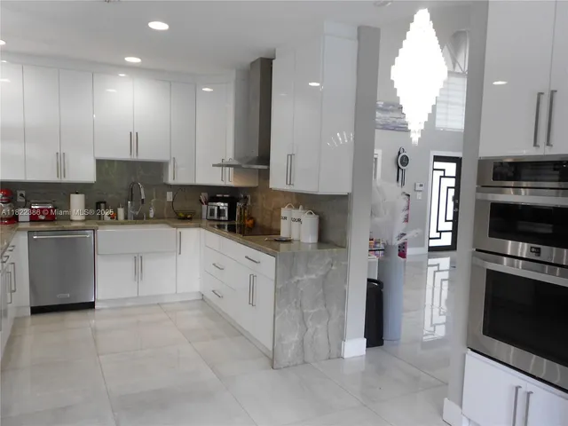 $810,000 | 12940 Southwest 142nd Terrace, Miami, FL 33186