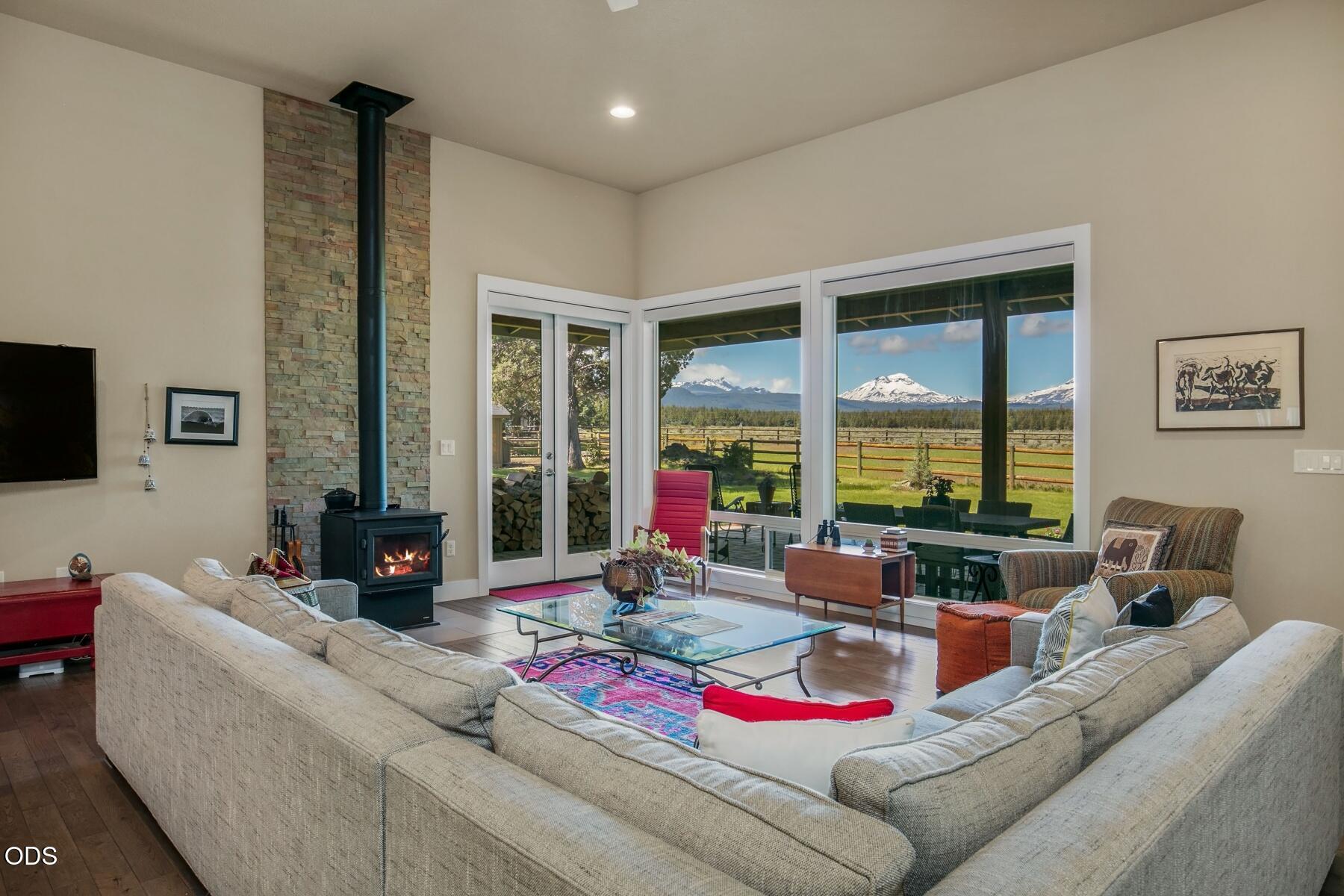 16845 Varco Road Bend, OR 97703 - Photo 10 of 45