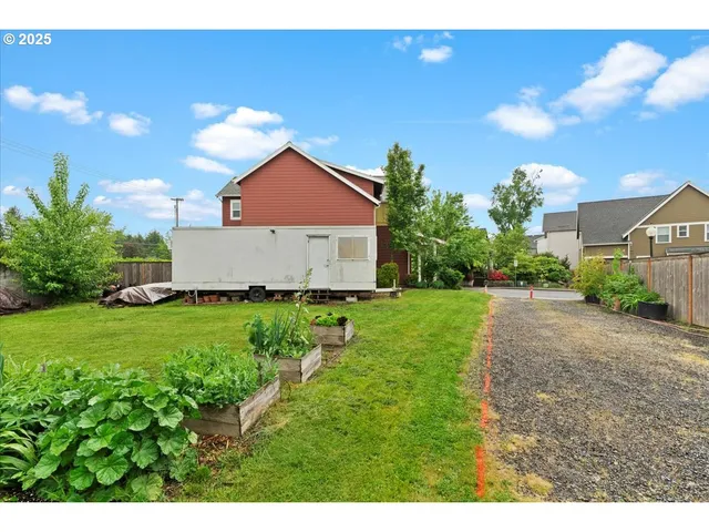 $175,000 | 14881 Northwest Highcroft Court, Portland, OR 97229