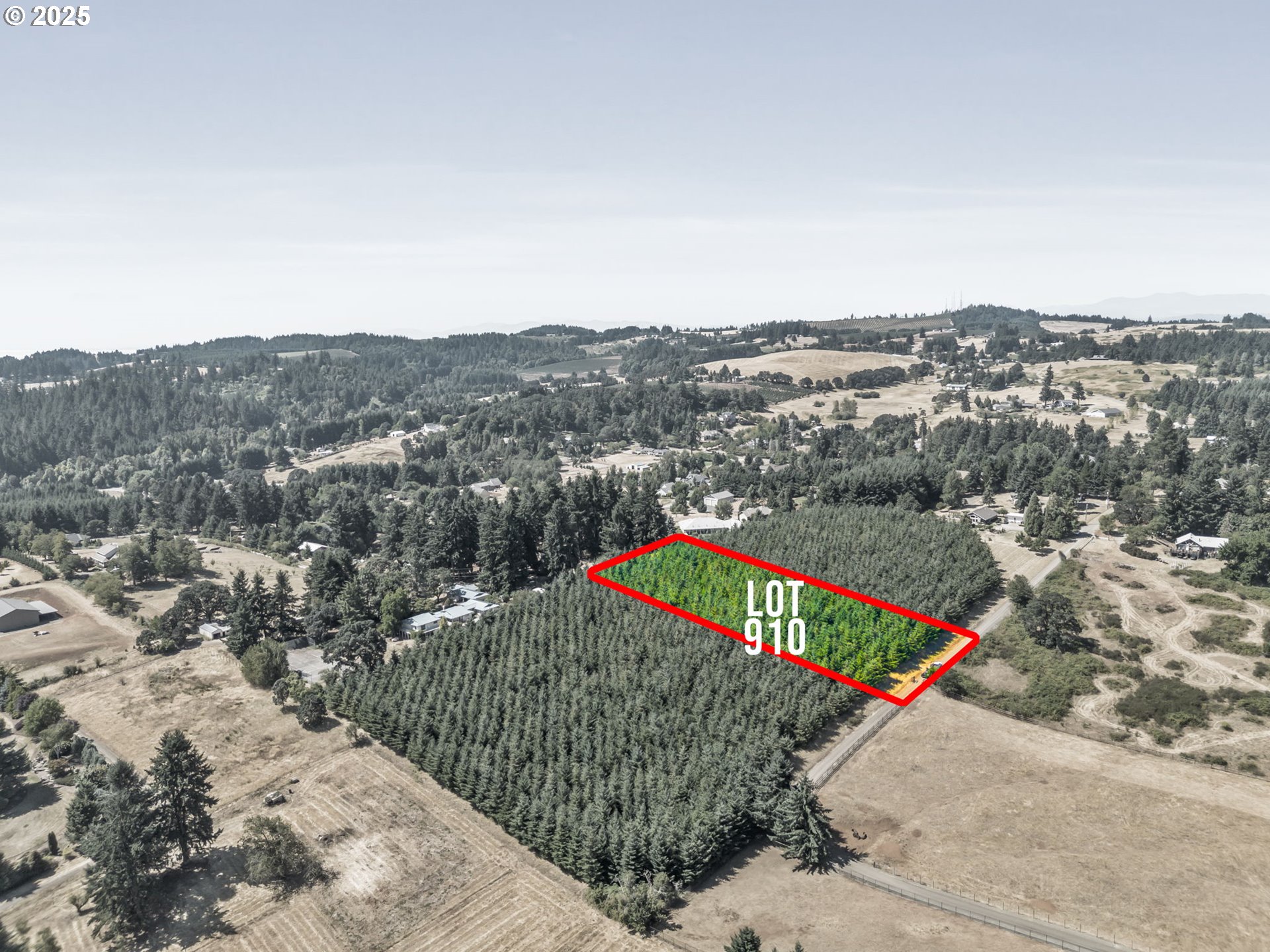 Everett Drive South Salem, OR 97306 - Photo 3 of 29 an aerial view of a houses with a road