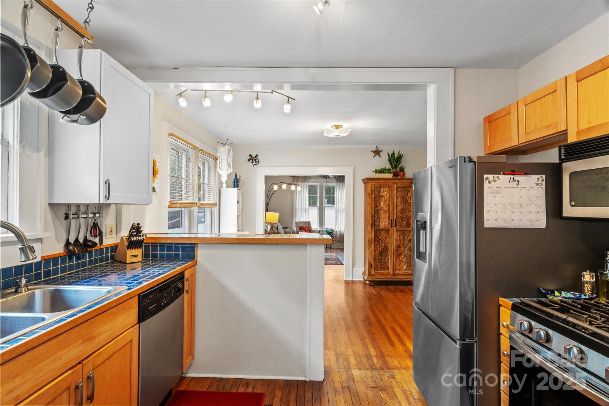 20 Chatham Road Asheville, NC 28804 - Photo 13 of 24 Gallery Image 13