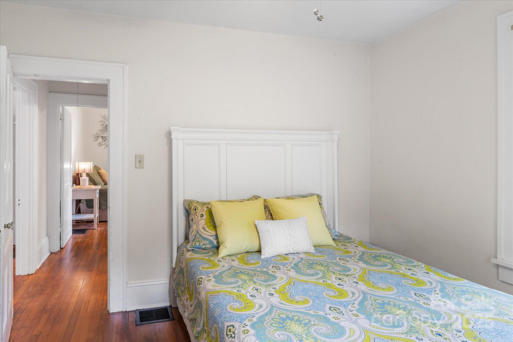 20 Chatham Road Asheville, NC 28804 - Photo 16 of 24 Gallery Image 16