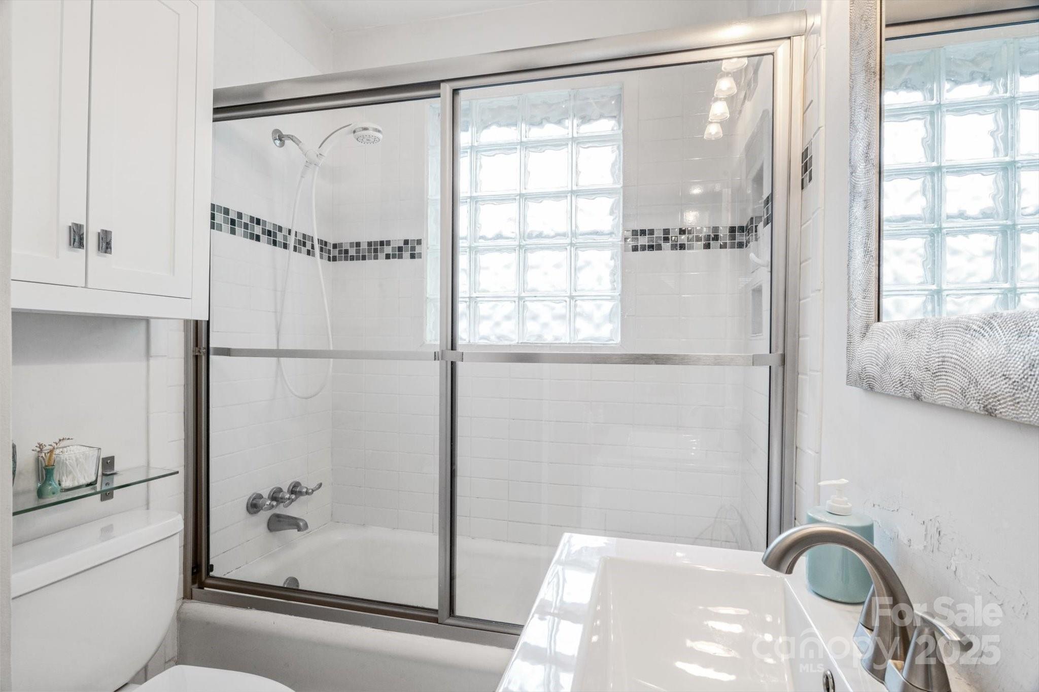20 Chatham Road Asheville, NC 28804 - Photo 19 of 24 Gallery Image 19