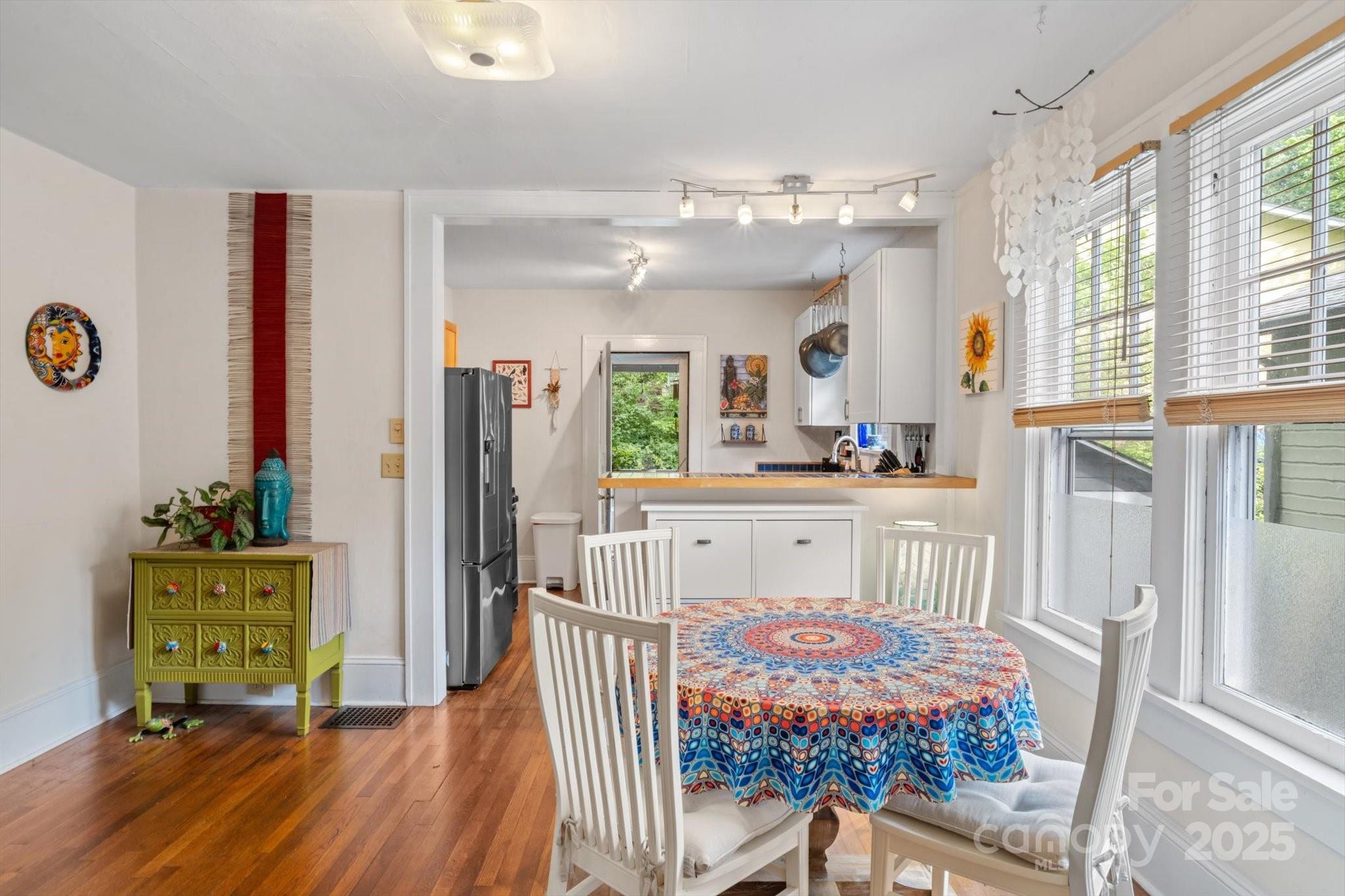 20 Chatham Road Asheville, NC 28804 - Photo 9 of 24 Gallery Image 9