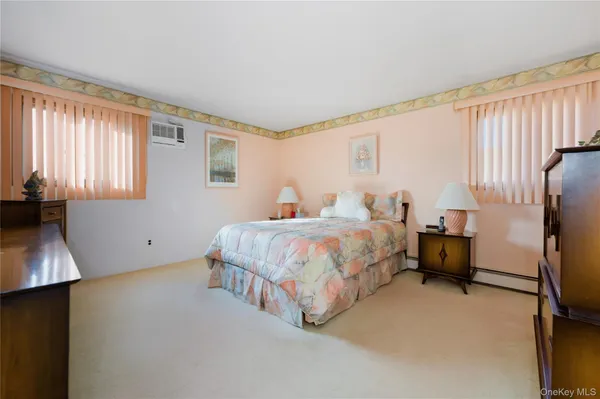 $879,000 | 613 Smith Place, Oceanside, NY 11572