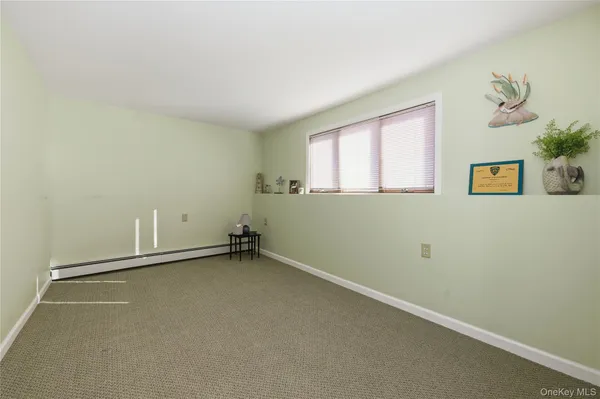 $879,000 | 613 Smith Place, Oceanside, NY 11572