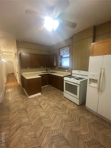 $149,900 | 4319 Eichelberger Street, St. Louis, MO 63116