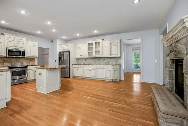 $720,000 | 14412 Fairway Street, Leawood, KS 66224