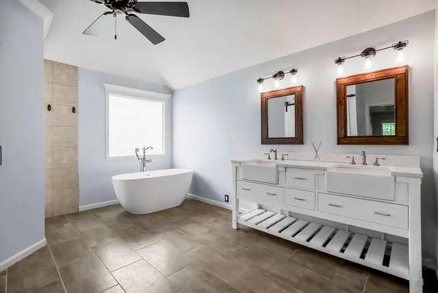 $720,000 | 14412 Fairway Street, Leawood, KS 66224