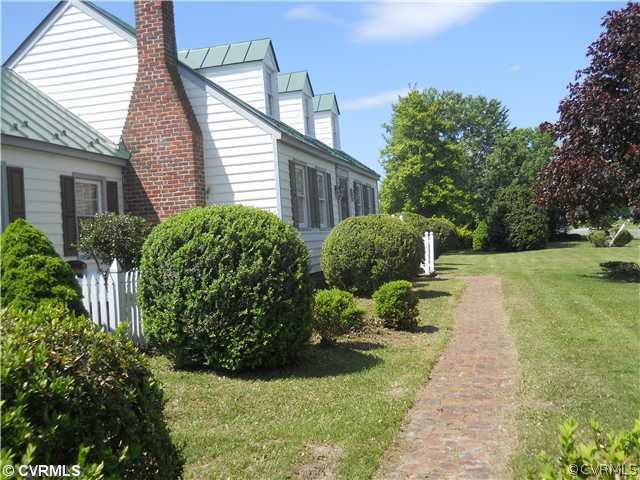 2211 Smithfield Road St. Stephens Church, VA 23148 - Photo 14 of 16 Exterior Front