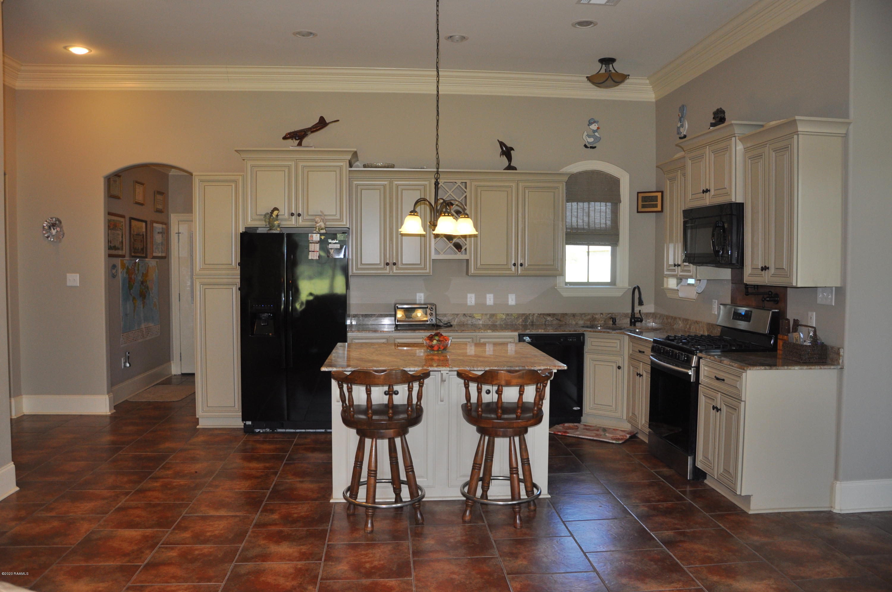 170 Christian Point Road Opelousas, LA 70570 - Photo 5 of 21 Gallery Image 5