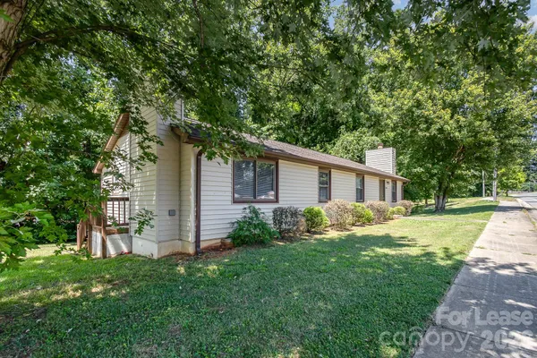 $1,550 | 3131 Vestal Place, Charlotte, NC 28212