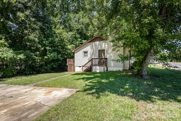 $1,550 | 3131 Vestal Place, Charlotte, NC 28212