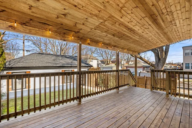 $949,700 | 5700 West Grace Street, Chicago, IL 60634