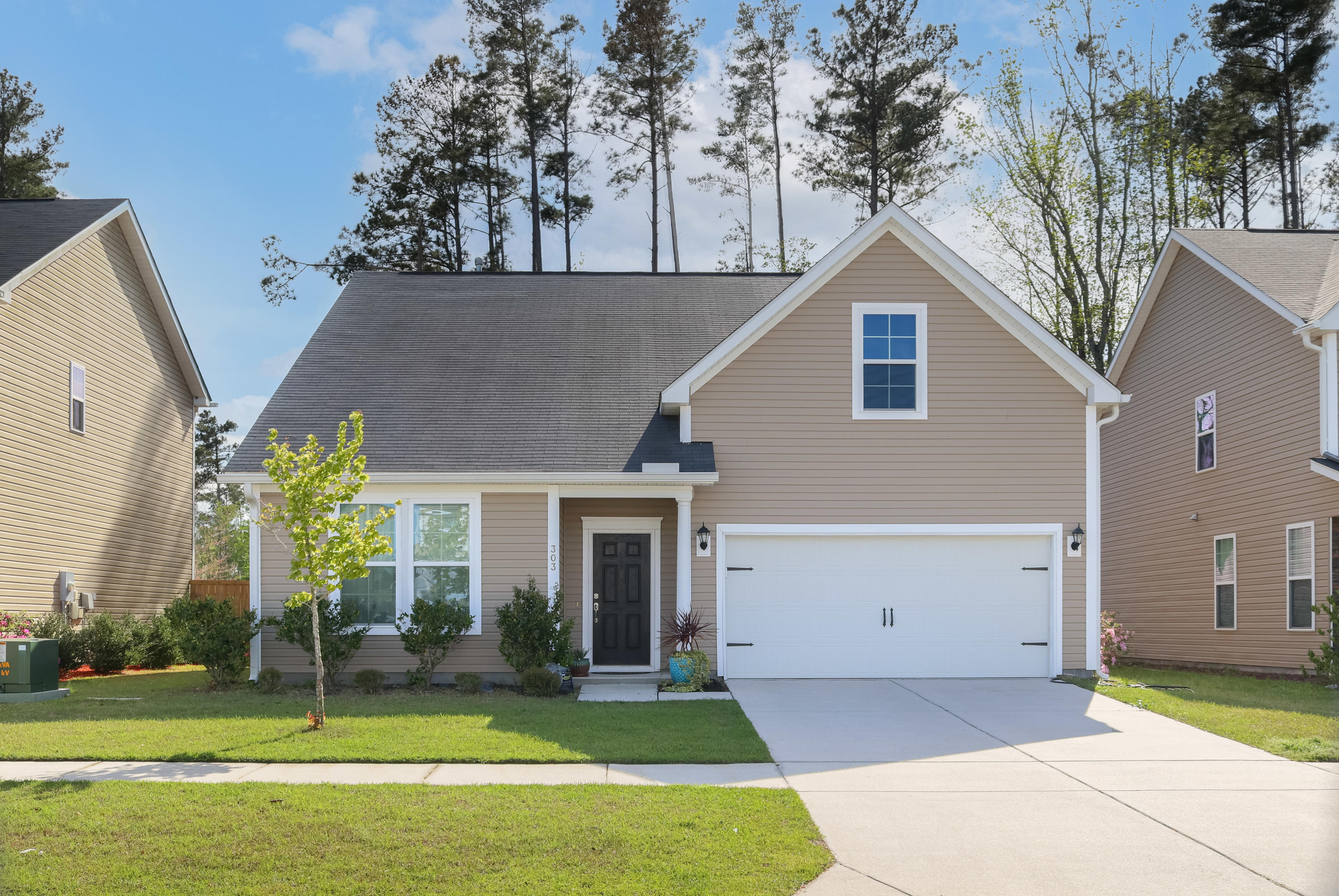 303 Spectrum Road Summerville, SC 29486 - Photo 1 of 24 303 Spectrum Rd