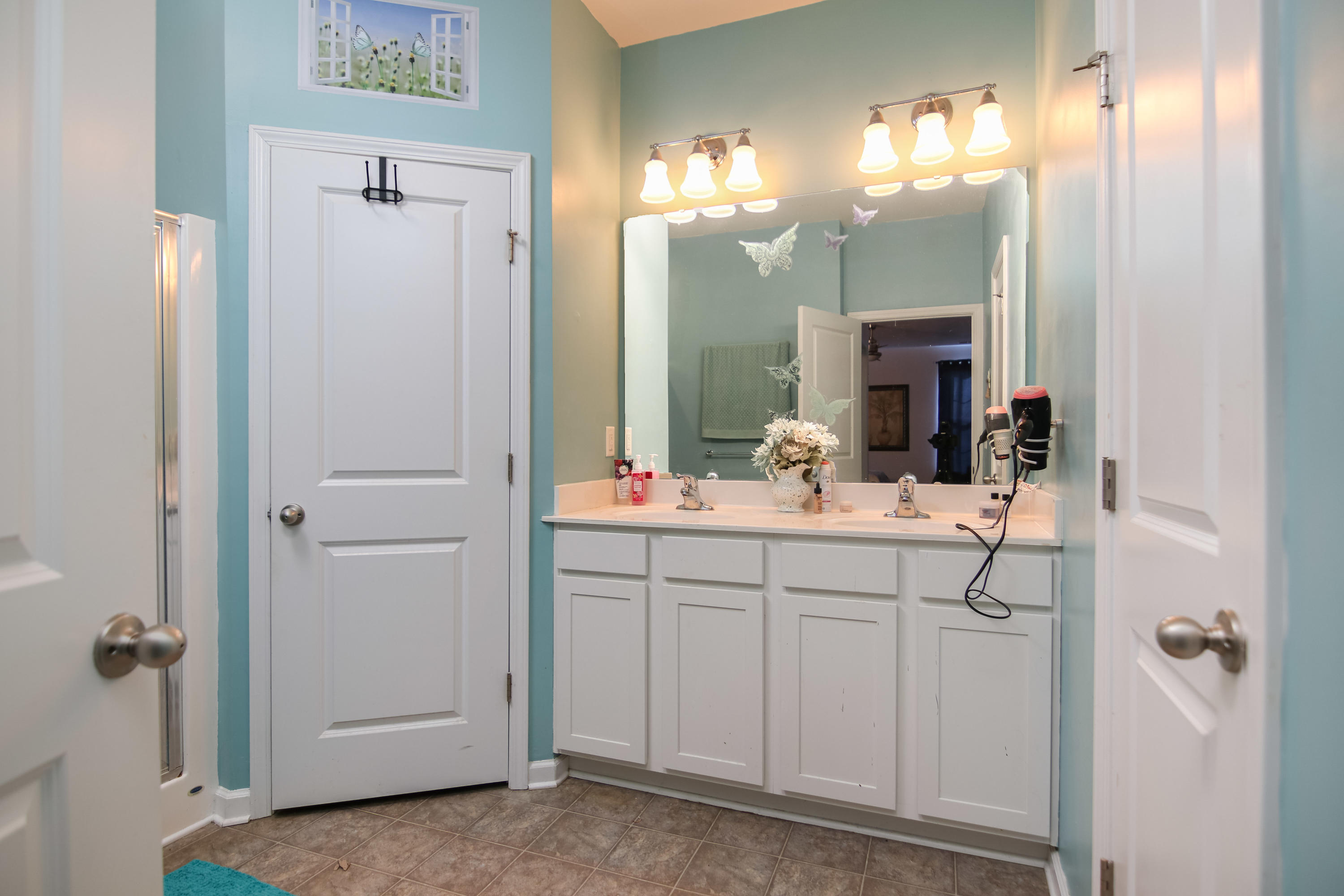 303 Spectrum Road Summerville, SC 29486 - Photo 14 of 24 303 Spectrum Rd