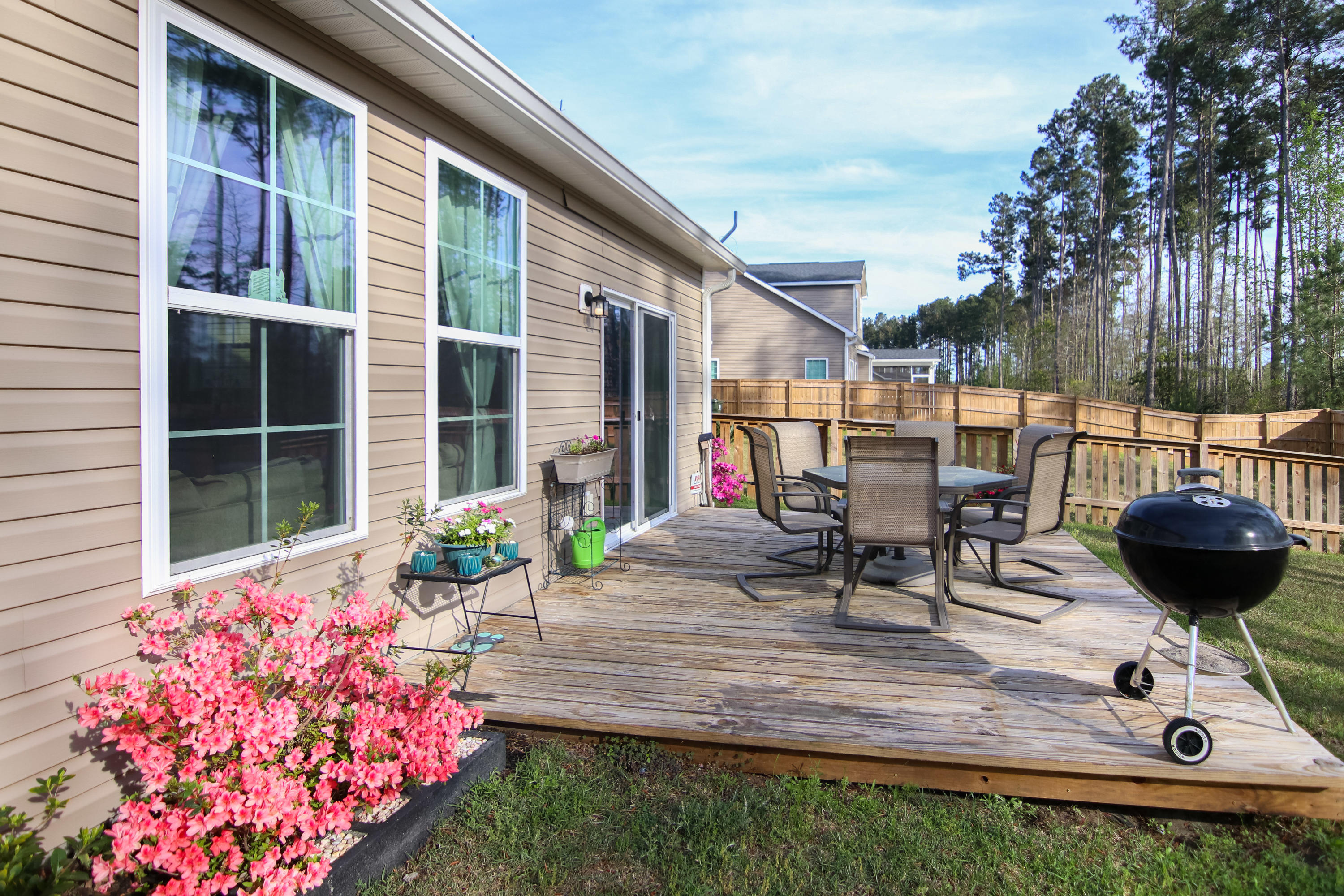 303 Spectrum Road Summerville, SC 29486 - Photo 20 of 24 303 Spectrum Rd