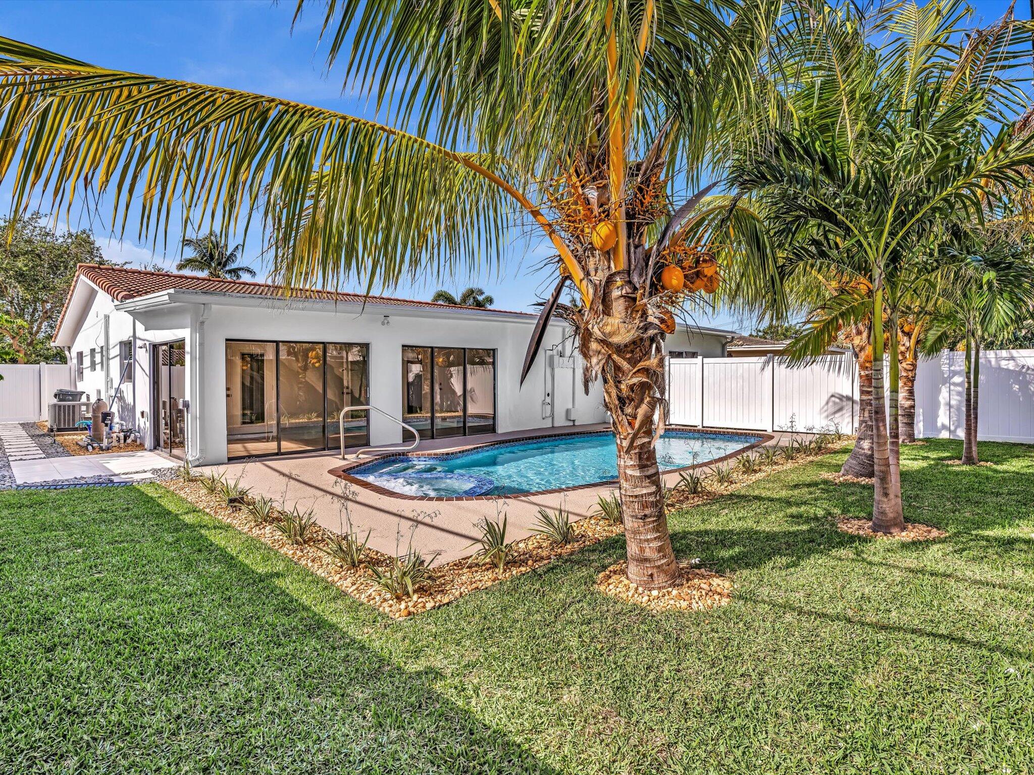 539 Northeast 18th Street Boca Raton, FL 33432 - Photo 61 of 82 60-DSC00291