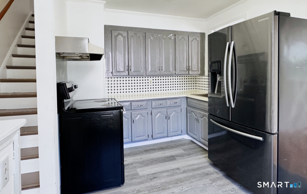 225 Battis Road Hamden, CT 06514 - Photo 7 of 23
