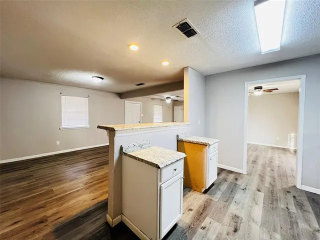 $1,650 | 215 Birdwell Road, Corsicana, TX 75110