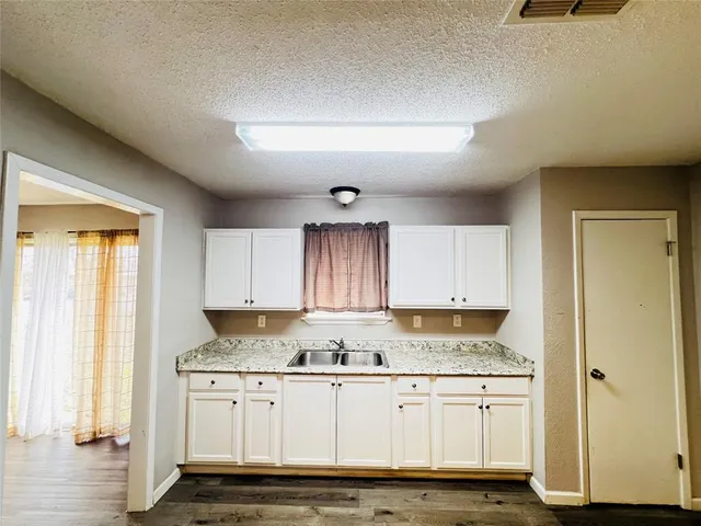 $1,650 | 215 Birdwell Road, Corsicana, TX 75110