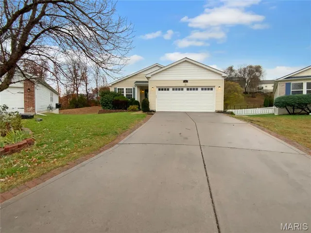 $310,000 | 8 Liberty Landing, Herculaneum, MO 63048