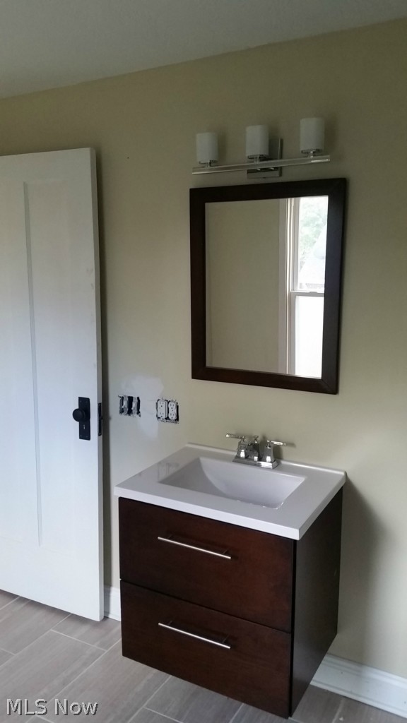844 Phillips Road Northeast Massillon, OH 44646 - Photo 12 of 21 Gallery Image 12