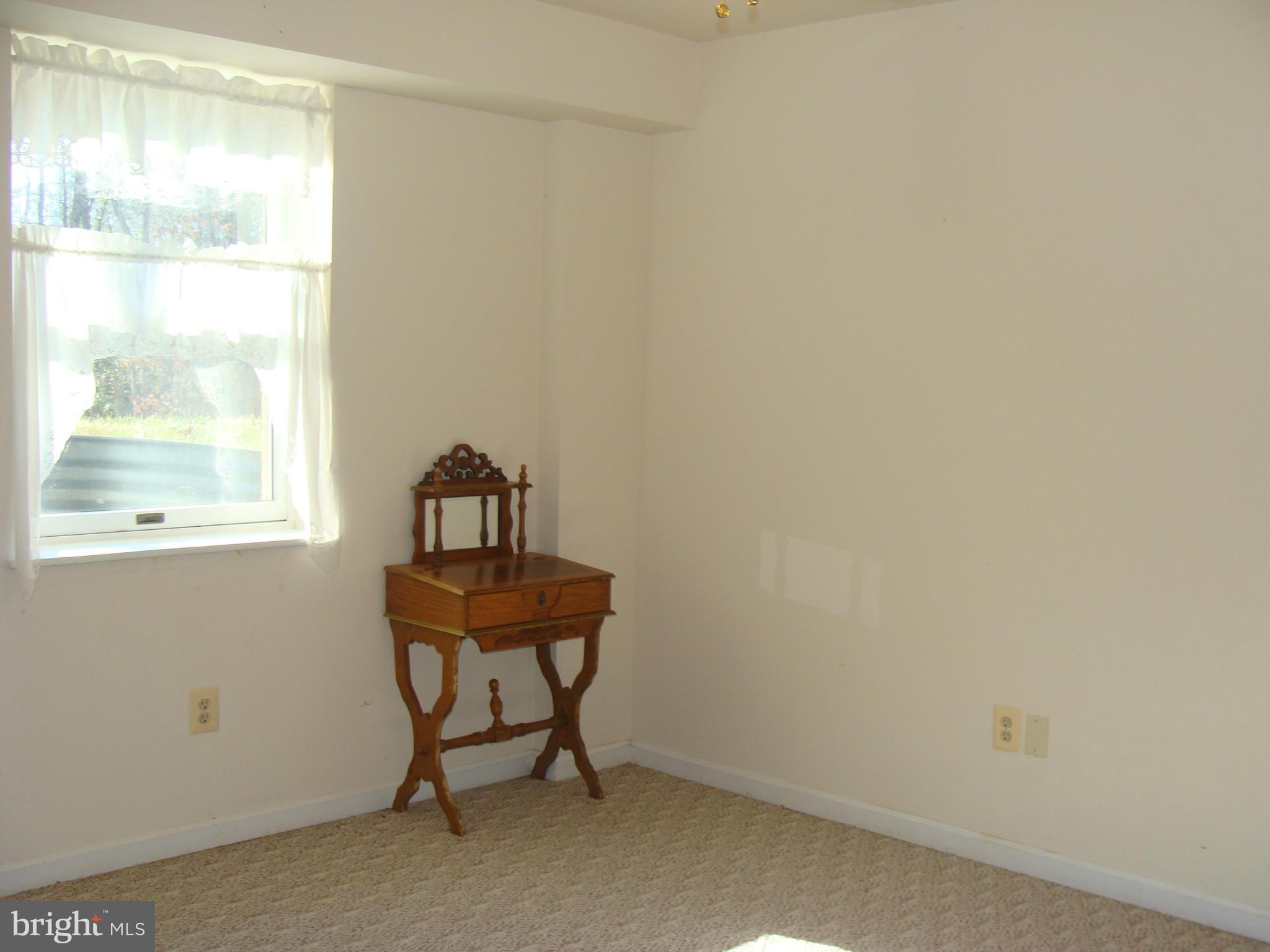 5192 Courtneys Corner Road Sumerduck, VA 22742 - Photo 22 of 29 Bedroom