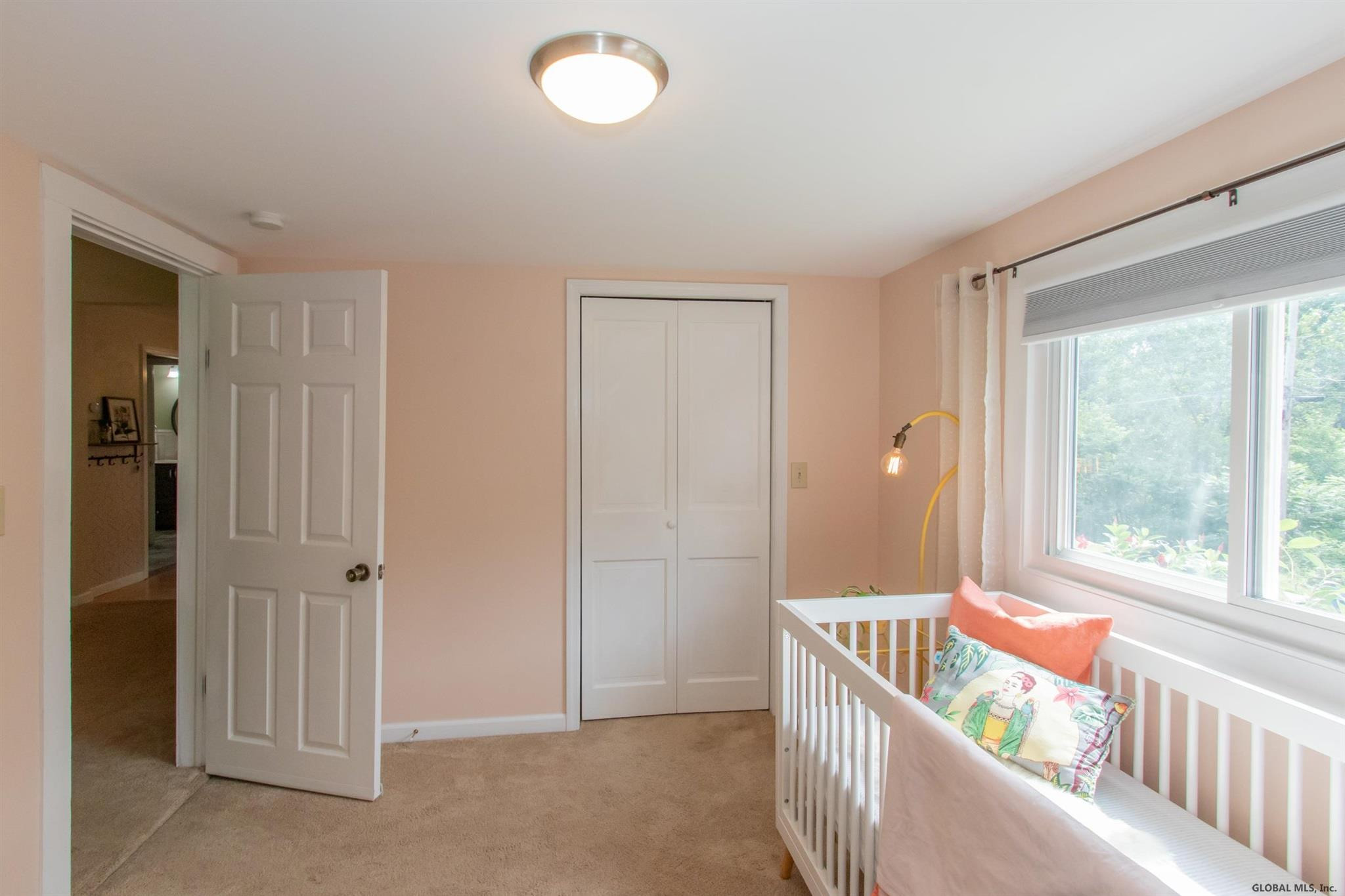 27 Beldale Road Bethlehem, NY 12159 - Photo 22 of 39 Photo 26